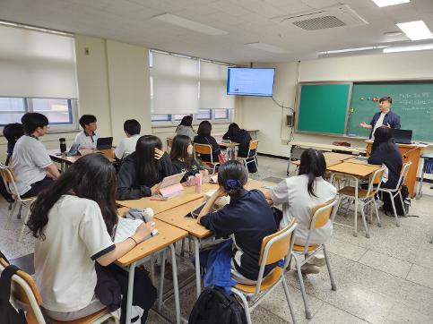 2025학년도 1학기 동아리 스포트라이트 활동사진